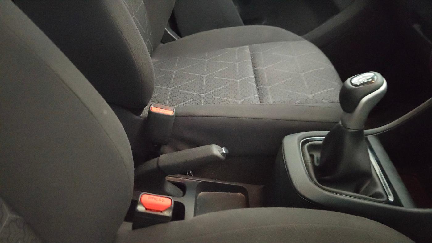 2023 Tata PUNCH ADVENTURE MT, Petrol, Manual, 38,755 km, Gear Lever