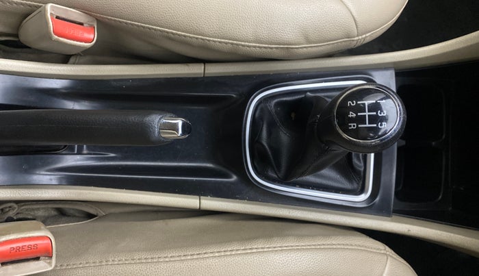 2014 Maruti Ciaz ZDI+, Diesel, Manual, 96,782 km, Gear Lever