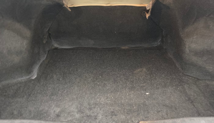 2014 Maruti Ciaz ZDI+, Diesel, Manual, 96,782 km, Boot Inside