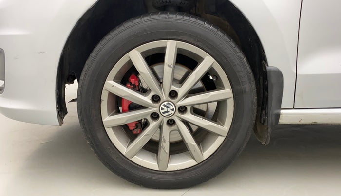 2017 Volkswagen Vento HIGHLINE PETROL AT, Petrol, Automatic, 64,808 km, Left Front Wheel