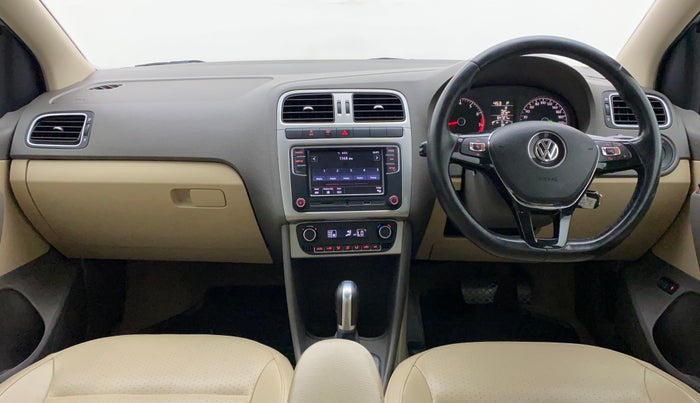 2017 Volkswagen Vento HIGHLINE PETROL AT, Petrol, Automatic, 64,808 km, Dashboard