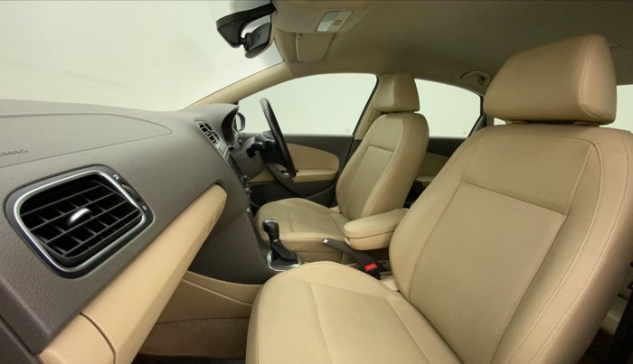 2017 Volkswagen Vento HIGHLINE PETROL AT, Petrol, Automatic, 64,808 km, Right Side Front Door Cabin