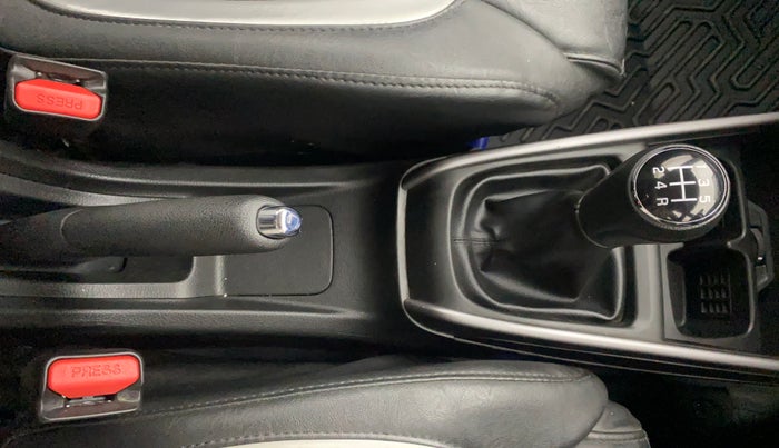 2023 Maruti XL6 ZETA MT, Petrol, Manual, 35,275 km, Gear Lever