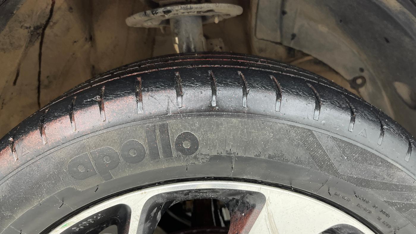 2021 Maruti Baleno ZETA PETROL 1.2, Petrol, Manual, 60,409 km, Right Front Tyre Tread