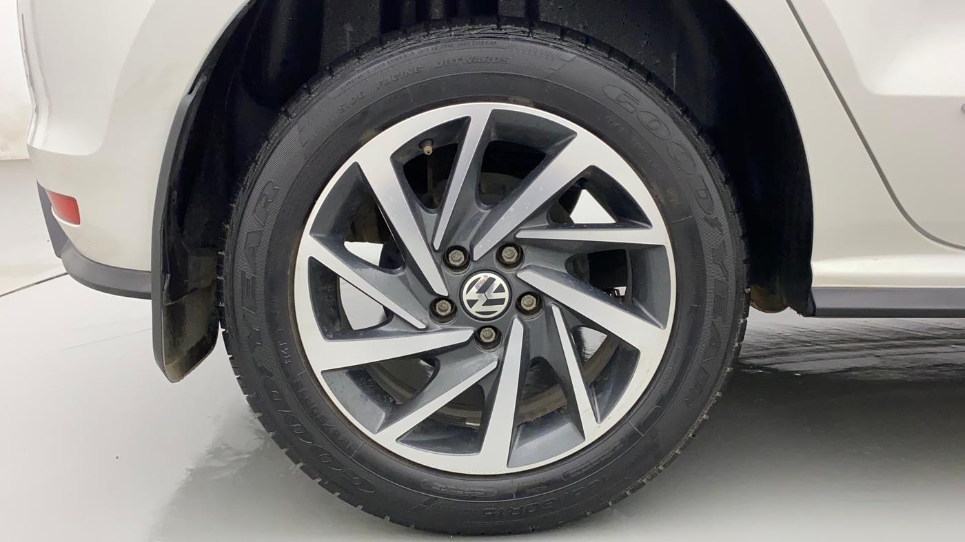 2020 Volkswagen Polo COMFORTLINE PLUS 1.0L MPI, Petrol, Manual, 17,151 km, Right Rear Wheel