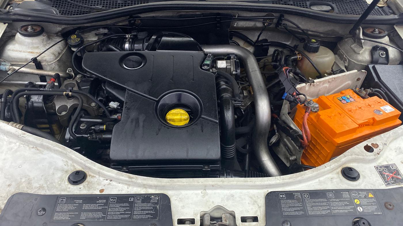 2013 Nissan Terrano XL D THP 110 PS, Diesel, Manual, 1,09,397 km, Engine View