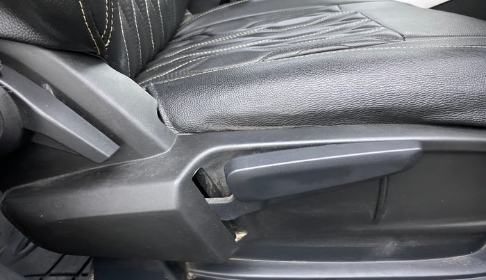 2021 Tata ALTROZ XZ PETROL, Petrol, Manual, 48,431 km, Driver Side Adjustment Panel