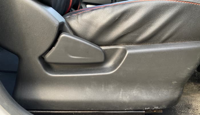 2018 Datsun Redi Go T (O), Petrol, Manual, 38,464 km, Driver Side Adjustment Panel
