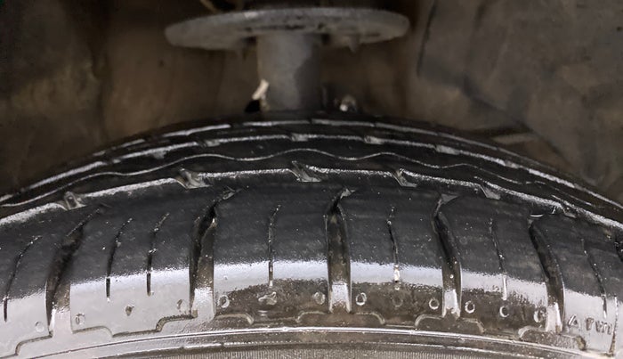 2020 Toyota Glanza G, Petrol, Manual, 50,209 km, Right Front Tyre Tread