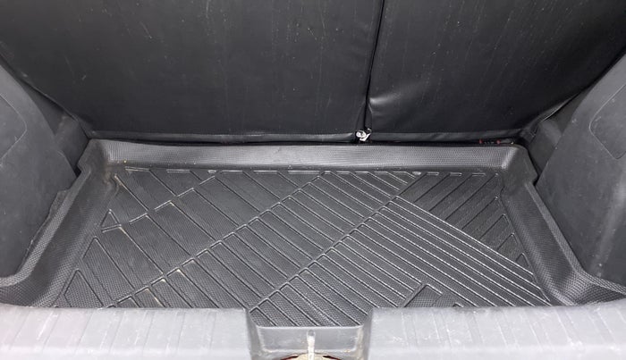 2020 Toyota Glanza G, Petrol, Manual, 50,209 km, Boot Inside