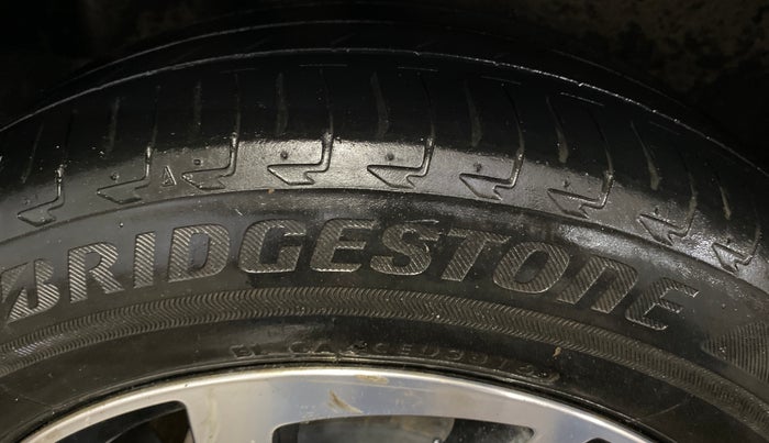 2018 Volkswagen Polo COMFORTLINE 1.0L MPI, Petrol, Manual, 60,082 km, Right Rear Tyre Tread