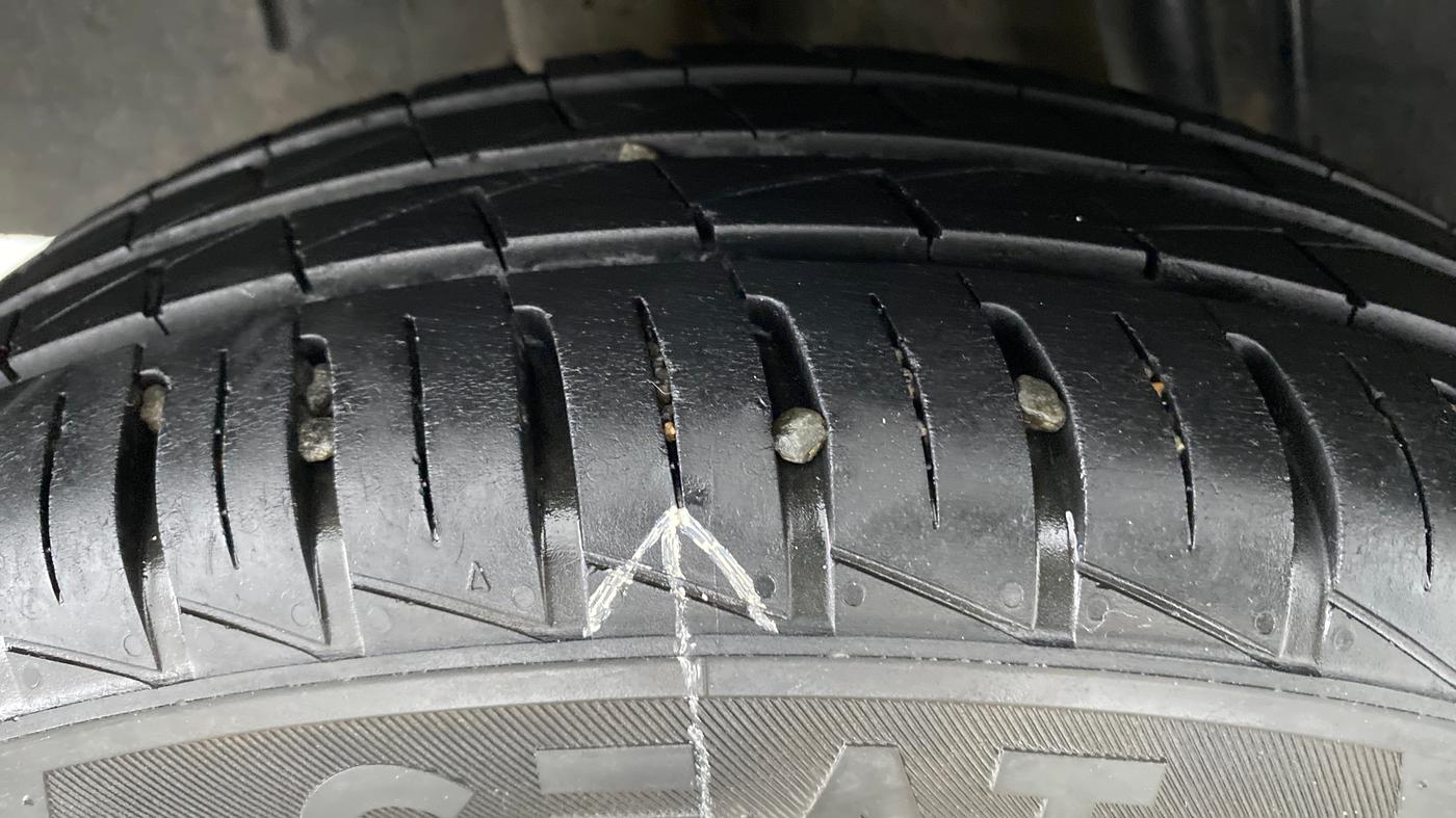 2019 Renault Kwid 1.0 CLIMBER OPT AMT, Petrol, Automatic, 19,907 km, Right Rear Tyre Tread