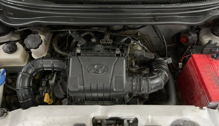 2017 Hyundai Eon ERA +, Petrol, Manual, 66,968 km, Engine View