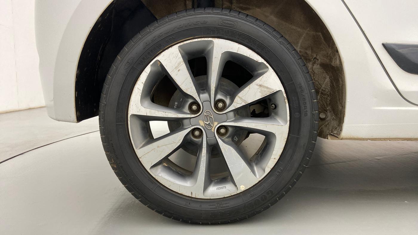 2017 Hyundai Elite i20 ASTA 1.2 (O), Petrol, Manual, 46,737 km, Right Rear Wheel
