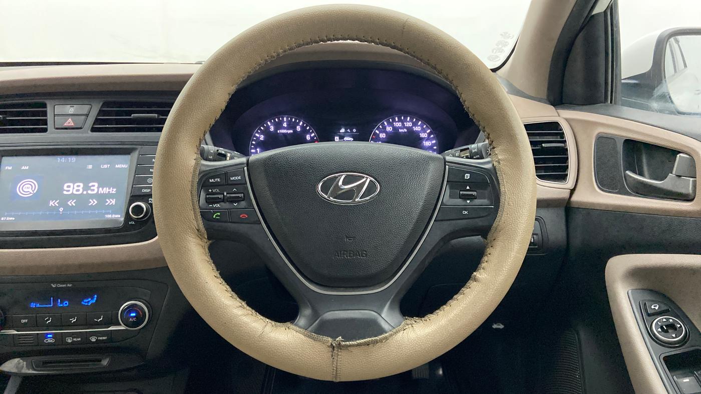 2017 Hyundai Elite i20 ASTA 1.2 (O), Petrol, Manual, 46,737 km, Steering Wheel Close Up