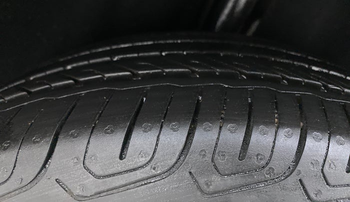 2018 Ford Ecosport 1.5 TITANIUM PLUS TI VCT AT, Petrol, Automatic, 74,401 km, Right Rear Tyre Tread