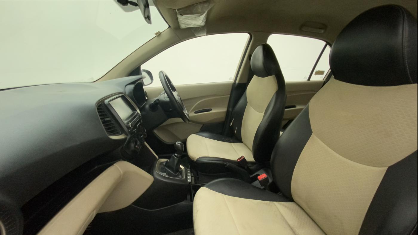 2019 Hyundai NEW SANTRO SPORTZ CNG, CNG, Manual, 37,502 km, Right Side Front Door Cabin
