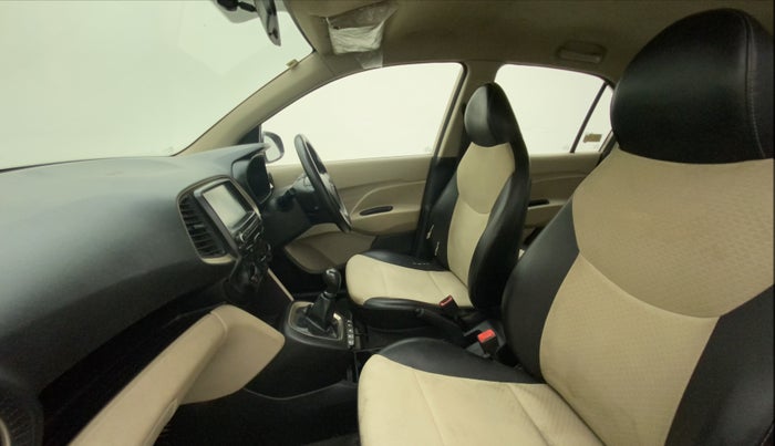 2019 Hyundai NEW SANTRO SPORTZ CNG, CNG, Manual, 37,502 km, Right Side Front Door Cabin