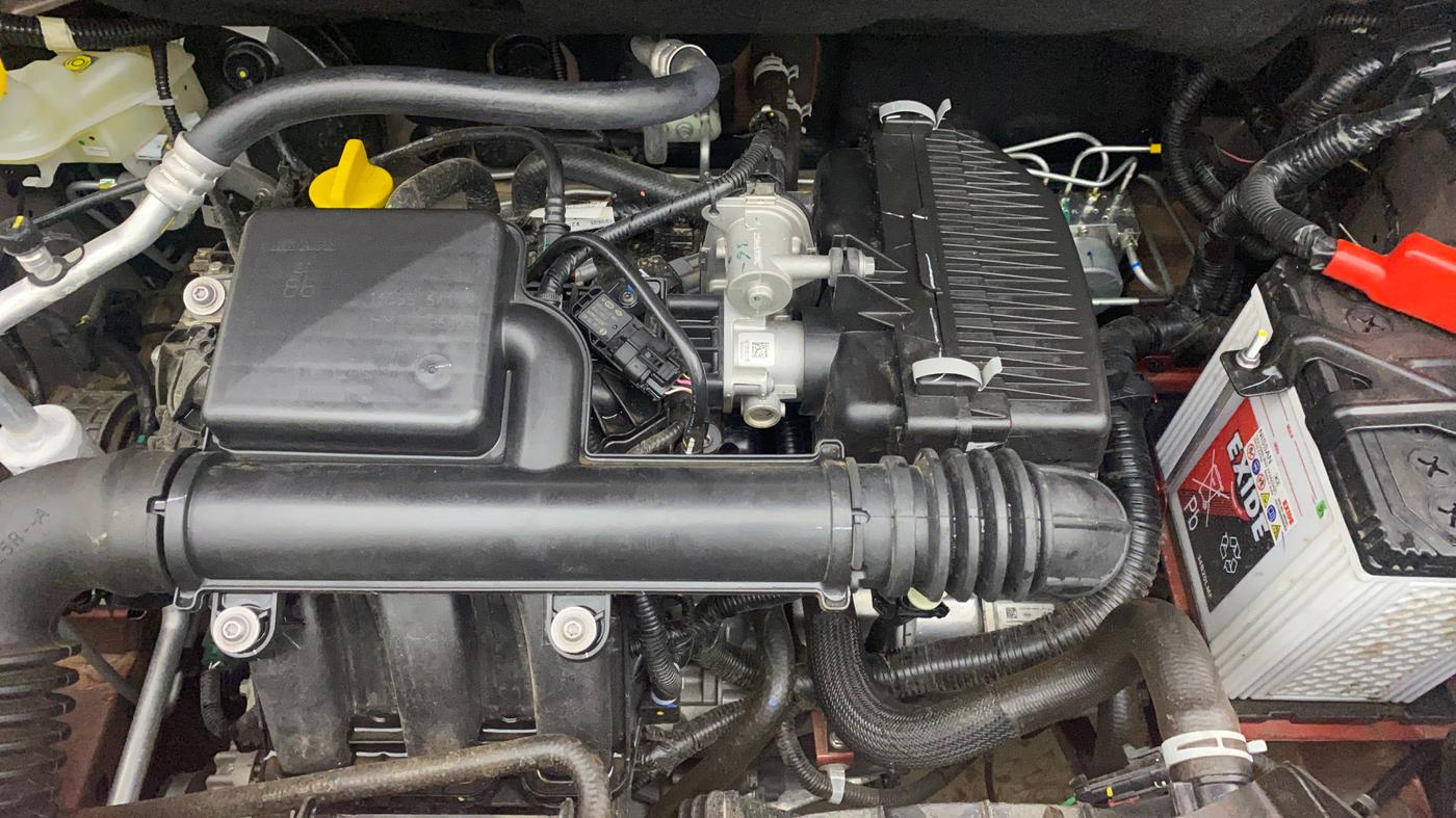 2025 Nissan MAGNITE Visia EZ-Shift, Petrol, Automatic, 2,391 km, Engine View