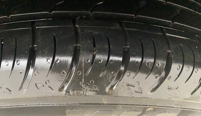 2025 Nissan MAGNITE Visia EZ-Shift, Petrol, Automatic, 2,248 km, Left Rear Tyre Tread