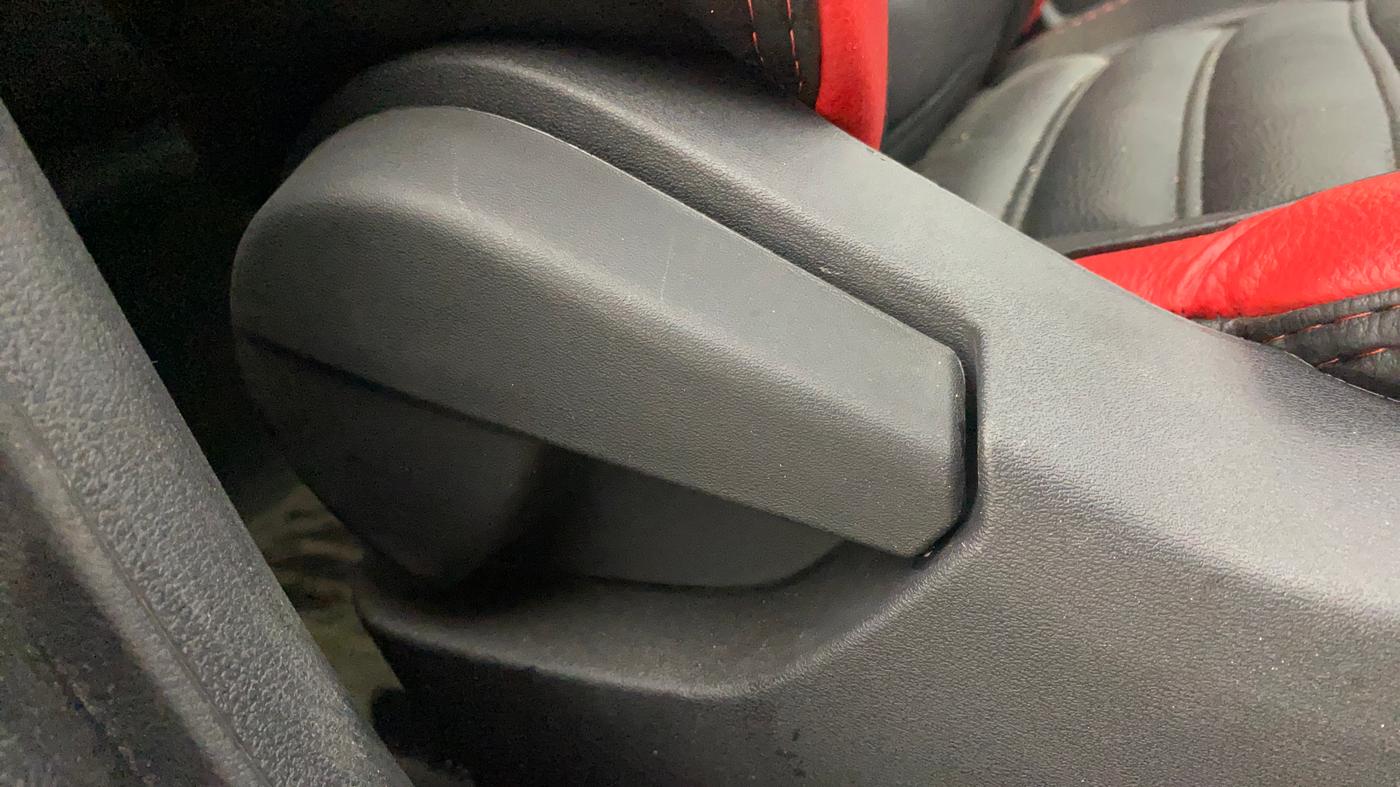 2025 Nissan MAGNITE Visia EZ-Shift, Petrol, Automatic, 2,391 km, Driver Side Adjustment Panel