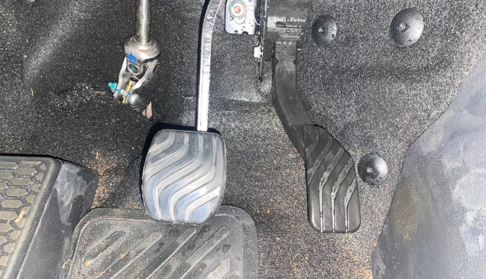 2025 Nissan MAGNITE Visia EZ-Shift, Petrol, Automatic, 2,248 km, Pedals