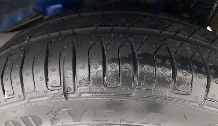 2018 Hyundai Eon ERA +, Petrol, Manual, 38,232 km, Left Rear Tyre Tread
