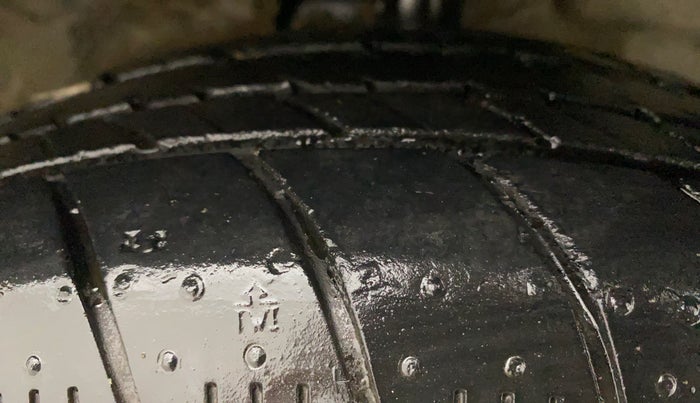 2017 Maruti Celerio VXI AMT, Petrol, Automatic, 28,395 km, Right Front Tyre Tread
