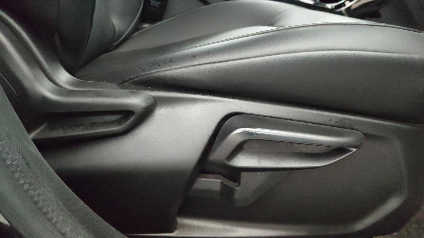 2022 Tata NEXON XZA PLUS (O) PETROL DARK EDITION, Petrol, Automatic, 47,975 km, Driver Side Adjustment Panel