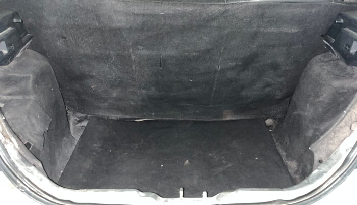 2018 Tata Tiago XT PETROL, Petrol, Manual, 71,696 km, Boot Inside