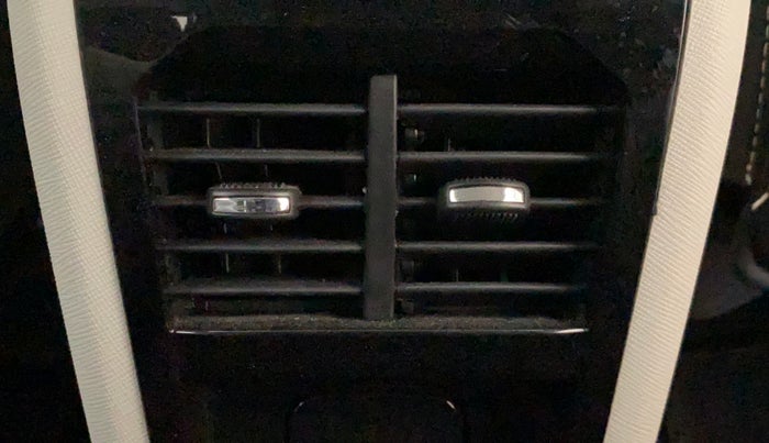 2022 Tata NEXON XZA PLUS (O) DIESEL DUAL TONE, Diesel, Automatic, 24,980 km, Rear AC Vents