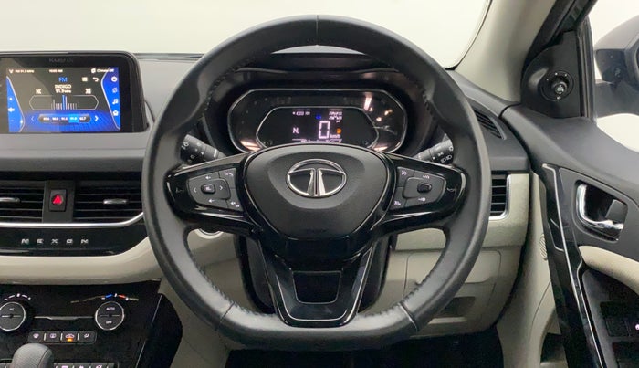 2022 Tata NEXON XZA PLUS (O) DIESEL DUAL TONE, Diesel, Automatic, 24,980 km, Steering Wheel Close Up