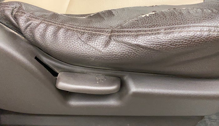 2014 Hyundai Santro Xing GL PLUS, Petrol, Manual, 39,876 km, Driver Side Adjustment Panel