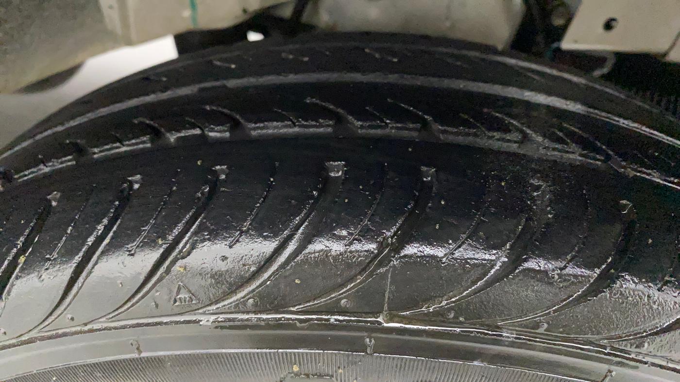 2014 Hyundai Santro Xing GL PLUS, Petrol, Manual, 39,876 km, Left Rear Tyre Tread