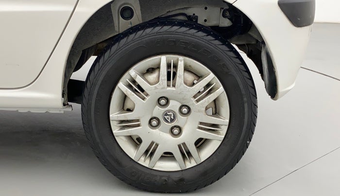 2014 Hyundai Santro Xing GL PLUS, Petrol, Manual, 39,876 km, Left Rear Wheel