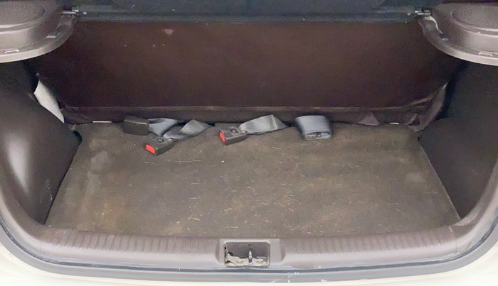2014 Hyundai Santro Xing GL PLUS, Petrol, Manual, 39,876 km, Boot Inside