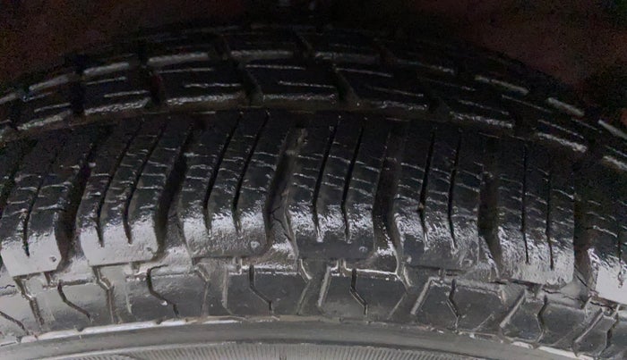 2013 Hyundai Santro Xing GL PLUS, Petrol, Manual, 5,151 km, Right Front Tyre Tread