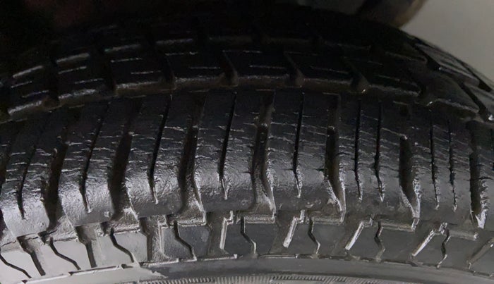 2013 Hyundai Santro Xing GL PLUS, Petrol, Manual, 5,151 km, Left Rear Tyre Tread