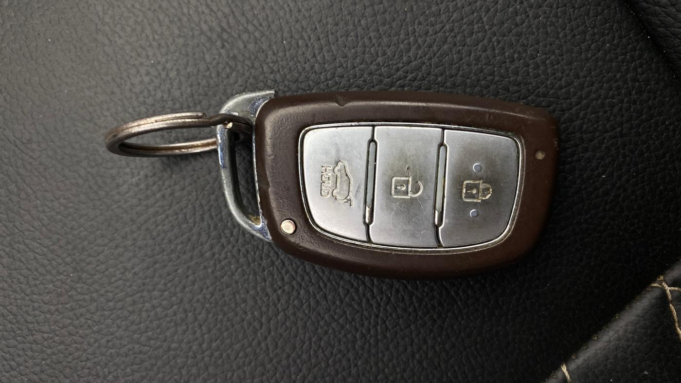 2015 Hyundai Creta SX PLUS AT 1.6 DIESEL, Diesel, Automatic, 94,640 km, Key Close Up