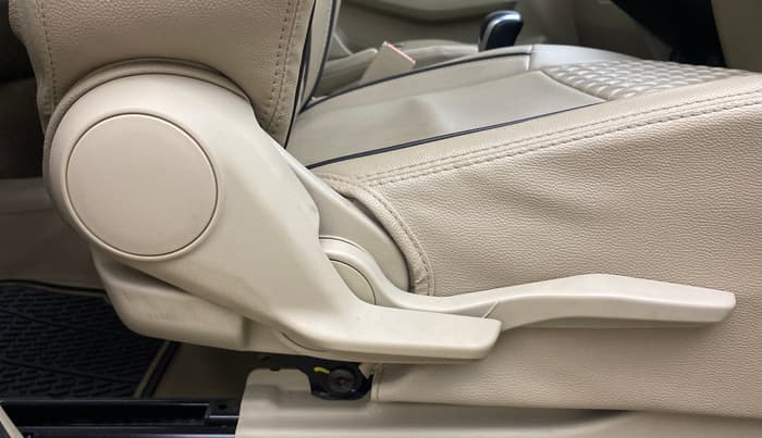 2020 Maruti Dzire ZXI AMT, Petrol, Automatic, 49,334 km, Driver Side Adjustment Panel