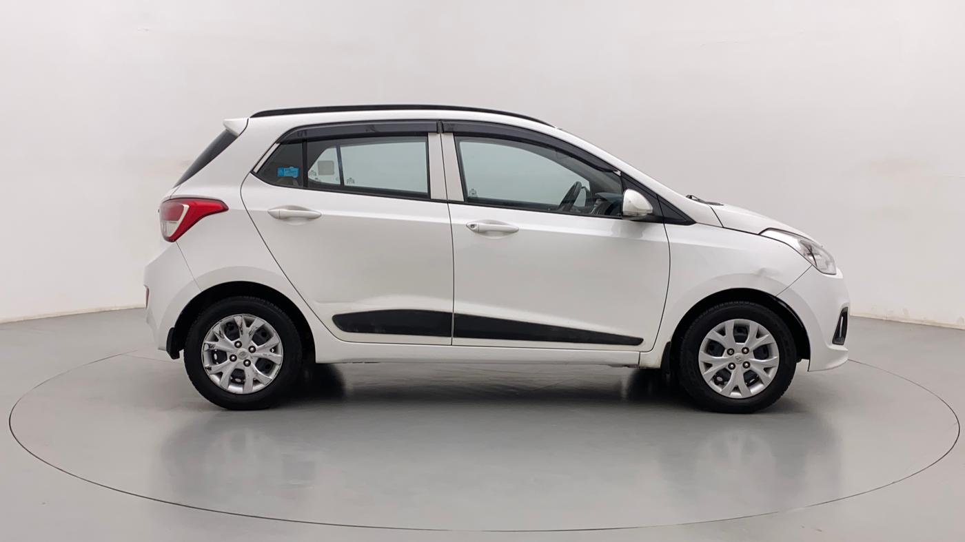2015 Hyundai Grand i10 SPORTZ 1.2 KAPPA VTVT, Petrol, Manual, 67,331 km, Right Side View