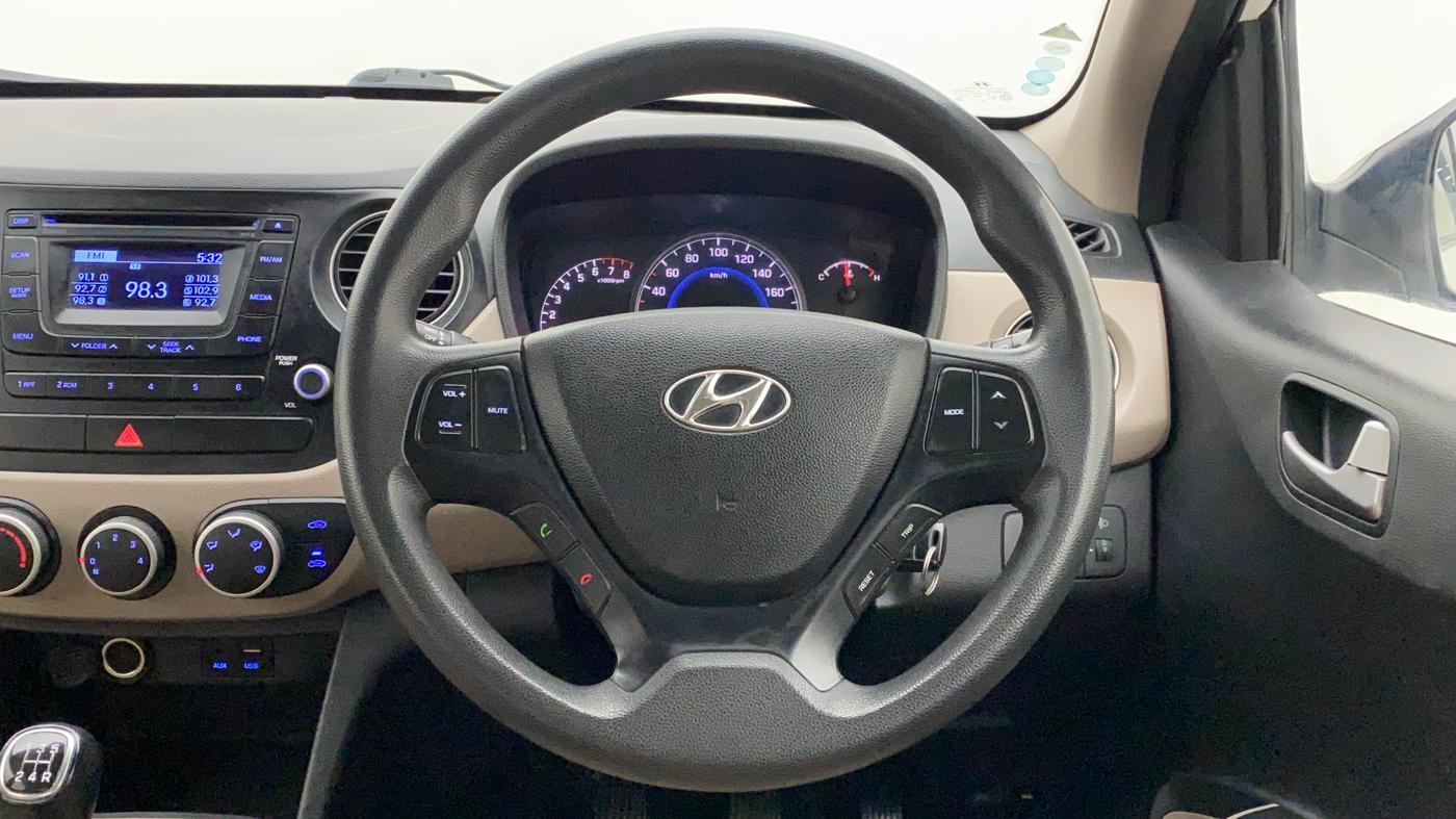 2015 Hyundai Grand i10 SPORTZ 1.2 KAPPA VTVT, Petrol, Manual, 67,331 km, Steering Wheel Close Up