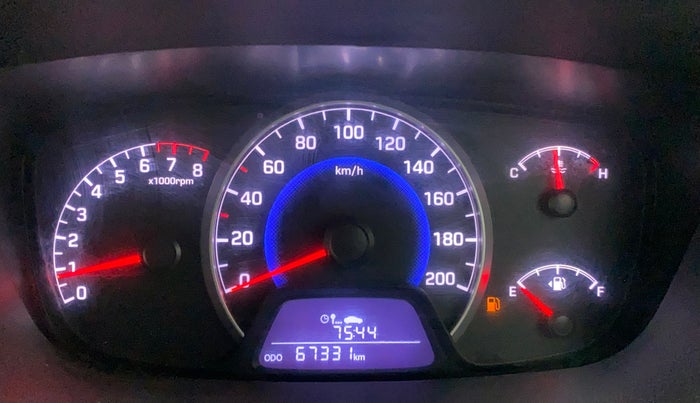 2015 Hyundai Grand i10 SPORTZ 1.2 KAPPA VTVT, Petrol, Manual, 67,331 km, Odometer Image