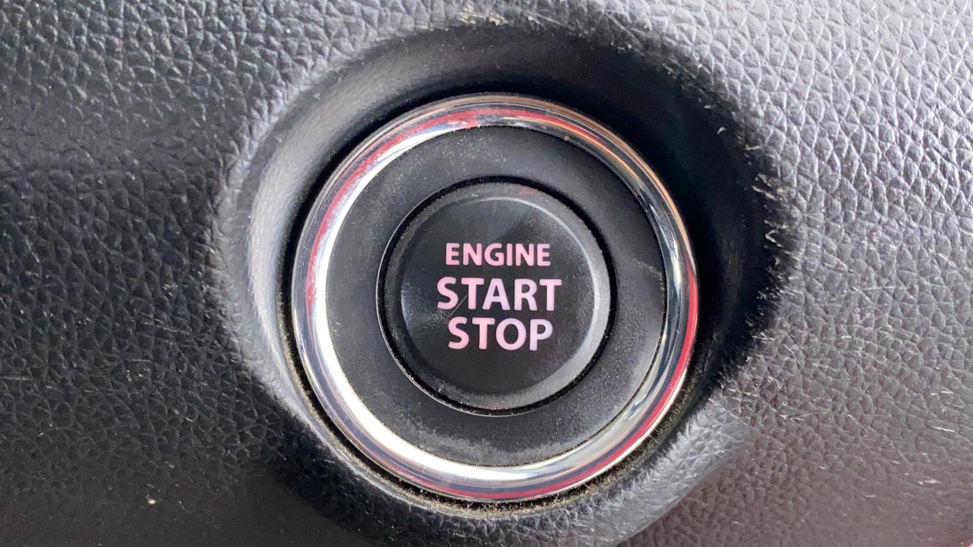 2018 Maruti Swift ZXI+, CNG, Manual, 50,188 km, Keyless Start/ Stop Button