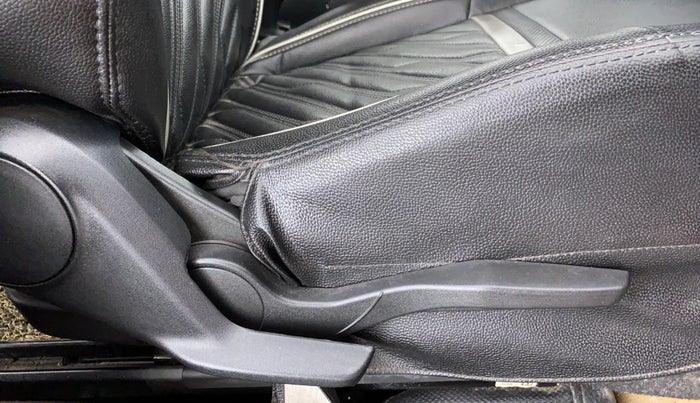 2018 Maruti Swift ZXI+, CNG, Manual, 50,188 km, Driver Side Adjustment Panel