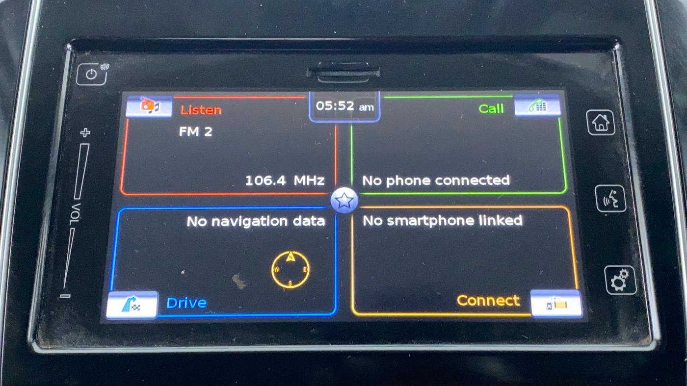 2018 Maruti Swift ZXI+, CNG, Manual, 50,188 km, Infotainment System