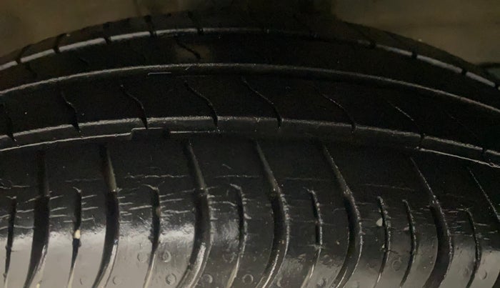 2022 Maruti S PRESSO VXI+, Petrol, Manual, 17,298 km, Right Front Tyre Tread