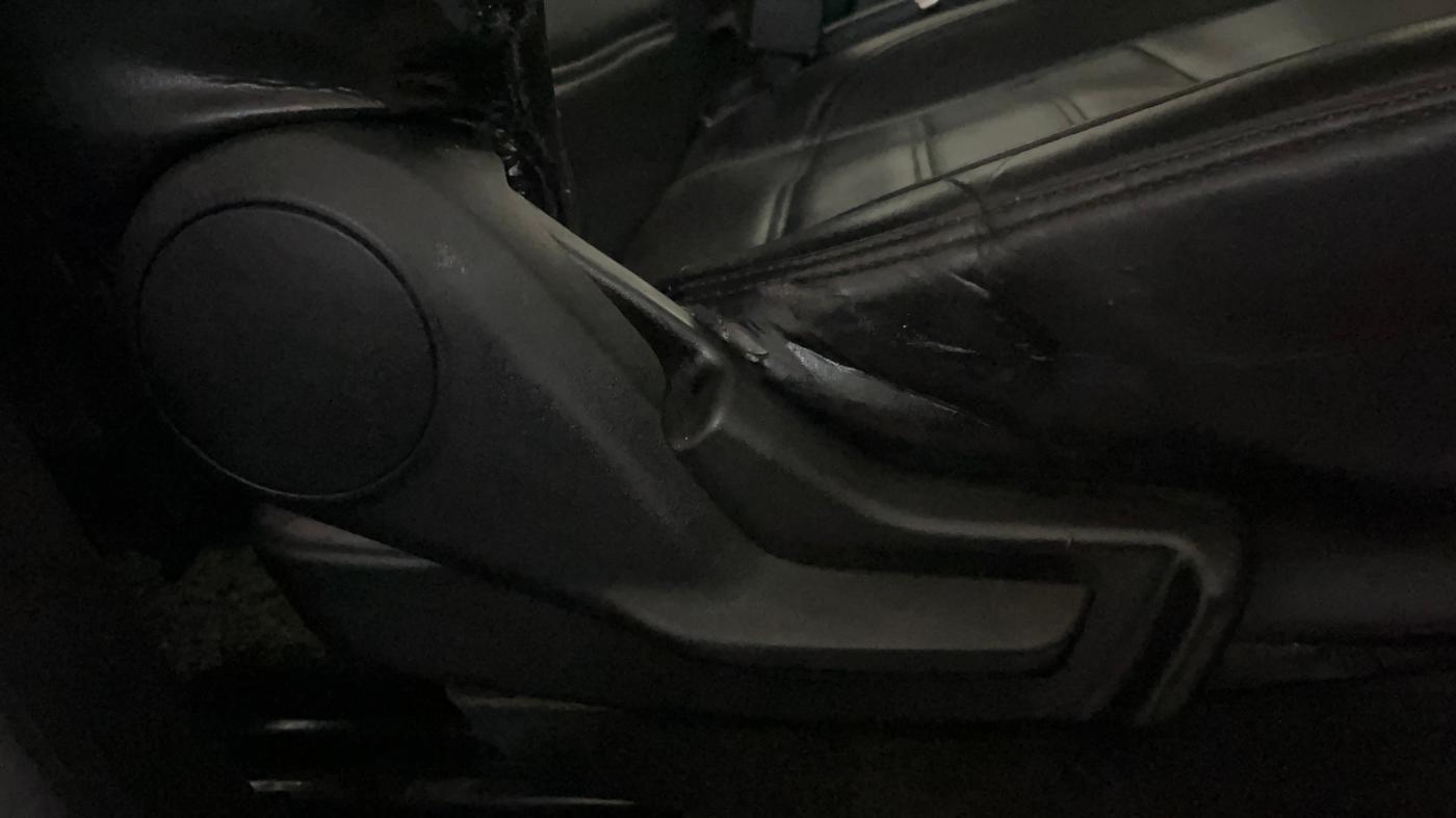 2023 Maruti Celerio VXI CNG, CNG, Manual, 32,409 km, Driver Side Adjustment Panel
