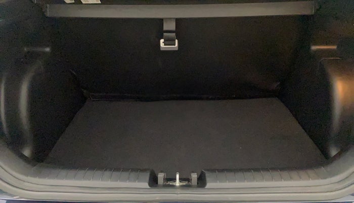 2019 Hyundai VENUE SX 1.0 TURBO, Petrol, Manual, 10,889 km, Boot Inside