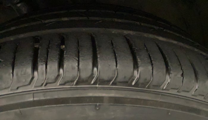 2019 Hyundai VENUE SX 1.0 TURBO, Petrol, Manual, 10,889 km, Left Front Tyre Tread
